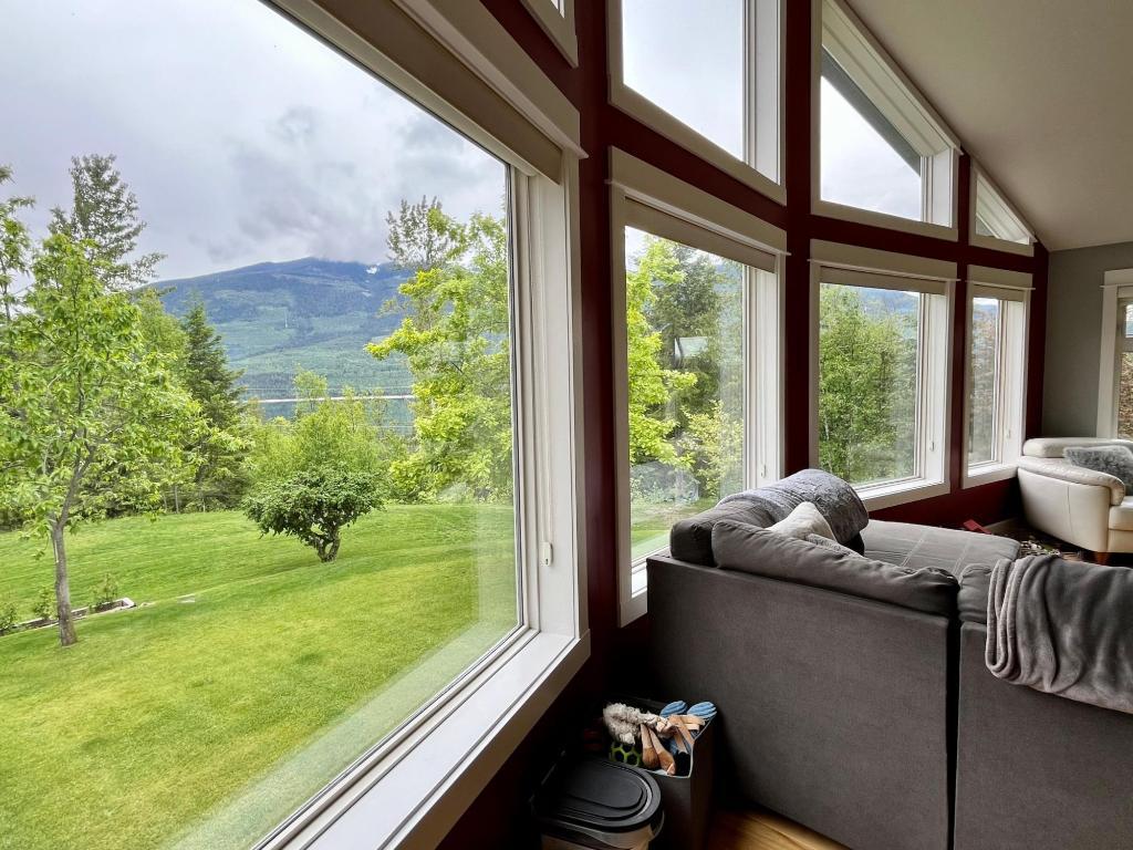 









185


DONNELLYS

Road,
Nakusp,




BC
V0G 1R1

