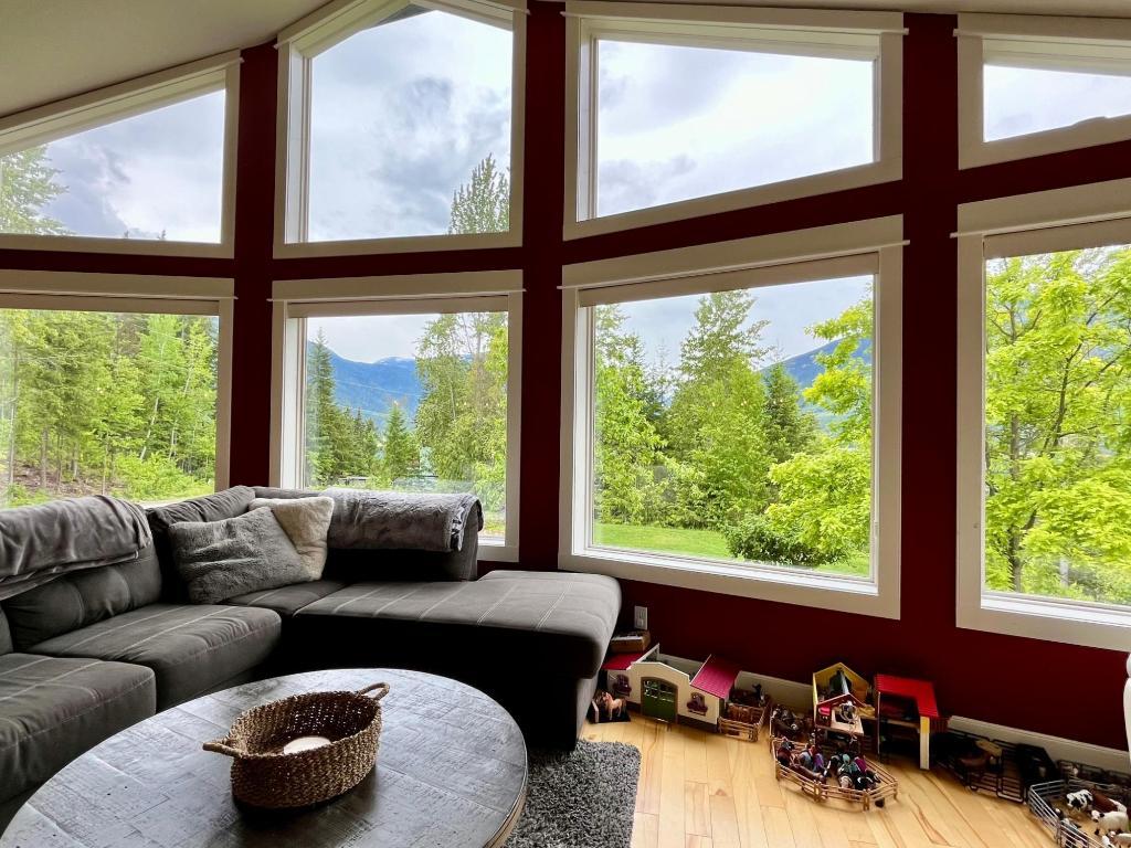 









185


DONNELLYS

Road,
Nakusp,




BC
V0G 1R1

