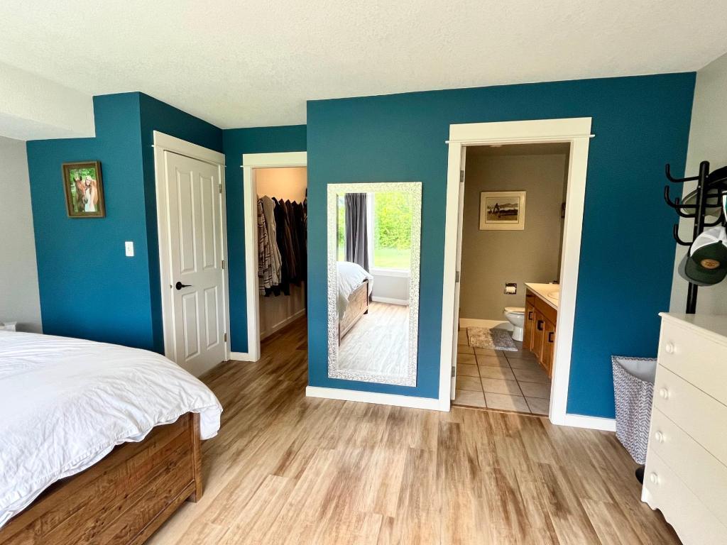 









185


DONNELLYS

Road,
Nakusp,




BC
V0G 1R1

