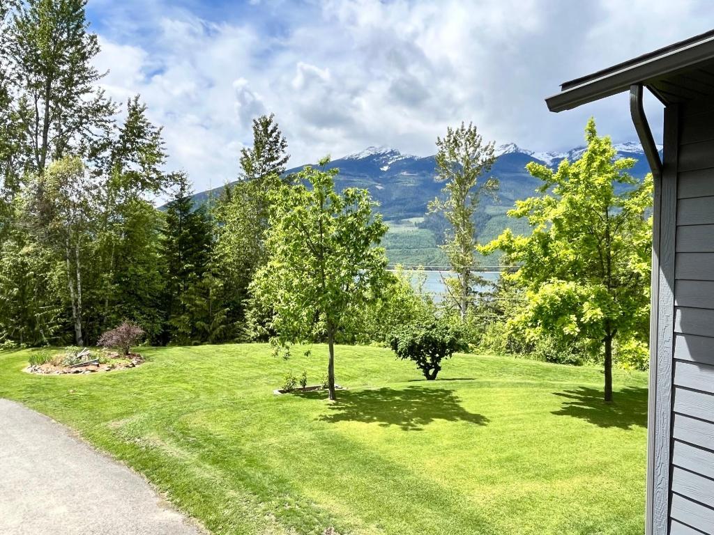 









185


DONNELLYS

Road,
Nakusp,




BC
V0G 1R1

