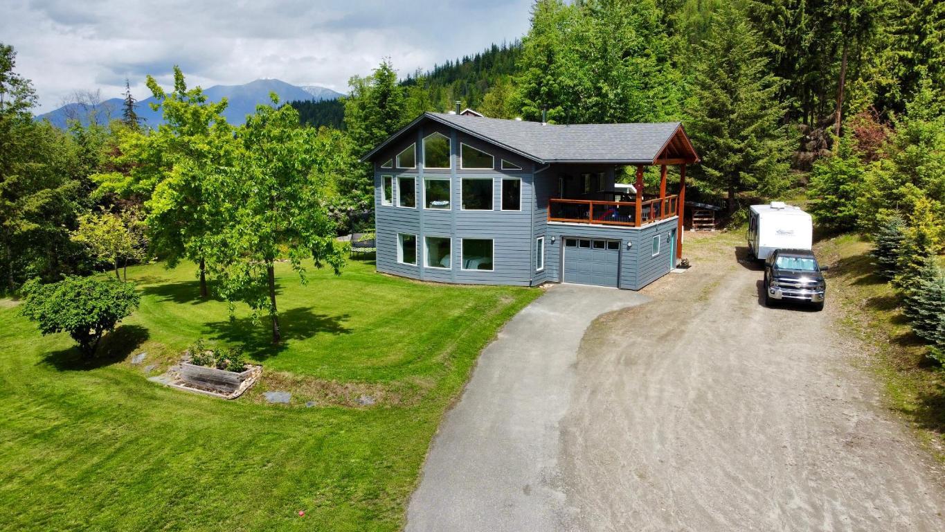 









185


DONNELLYS

Road,
Nakusp,




BC
V0G 1R1

