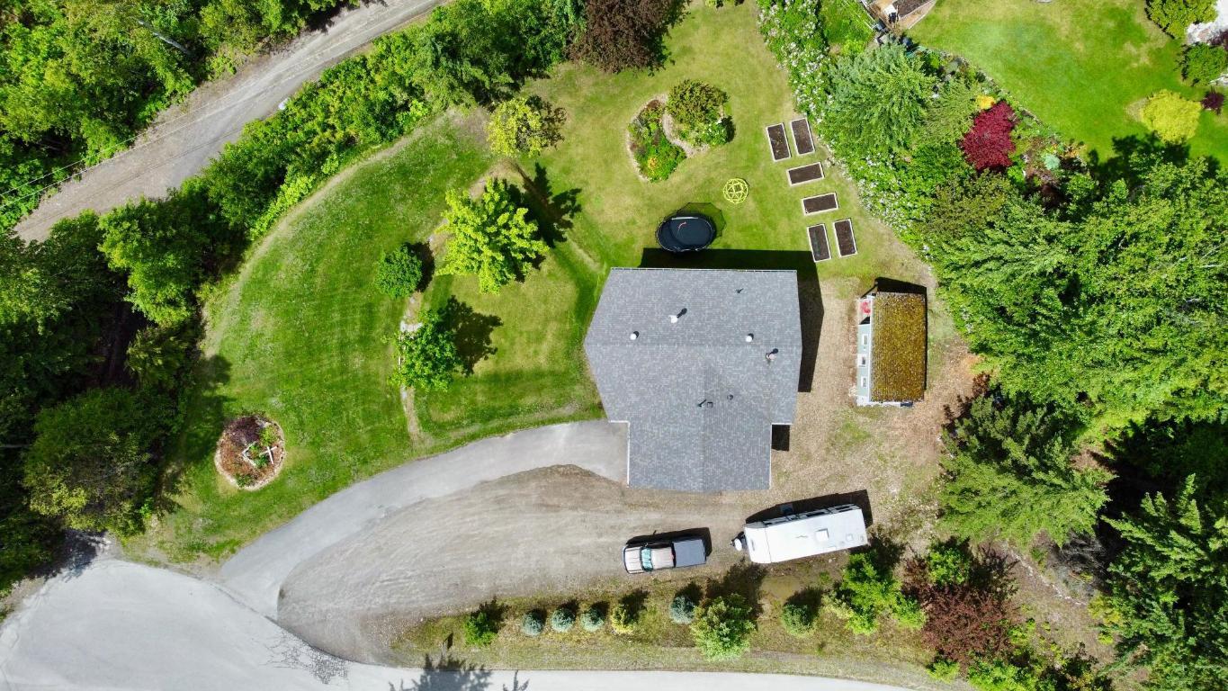 









185


DONNELLYS

Road,
Nakusp,




BC
V0G 1R1

