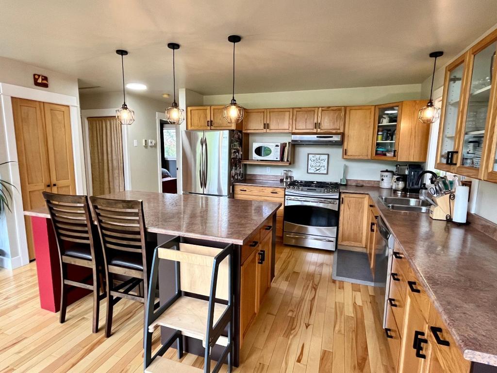 









185


DONNELLYS

Road,
Nakusp,




BC
V0G 1R1

