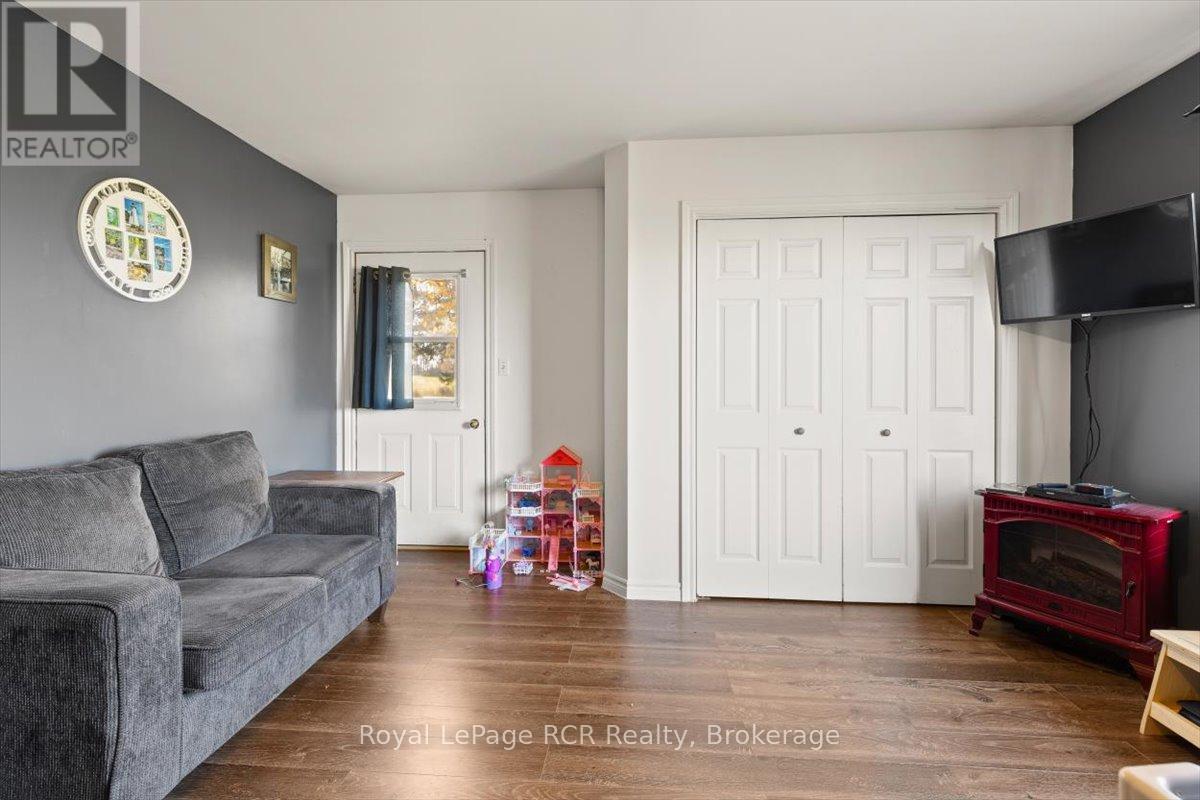 












103701 SOUTHGATE 10 ROAD

,
Southgate,




Ontario
N0G2L0

