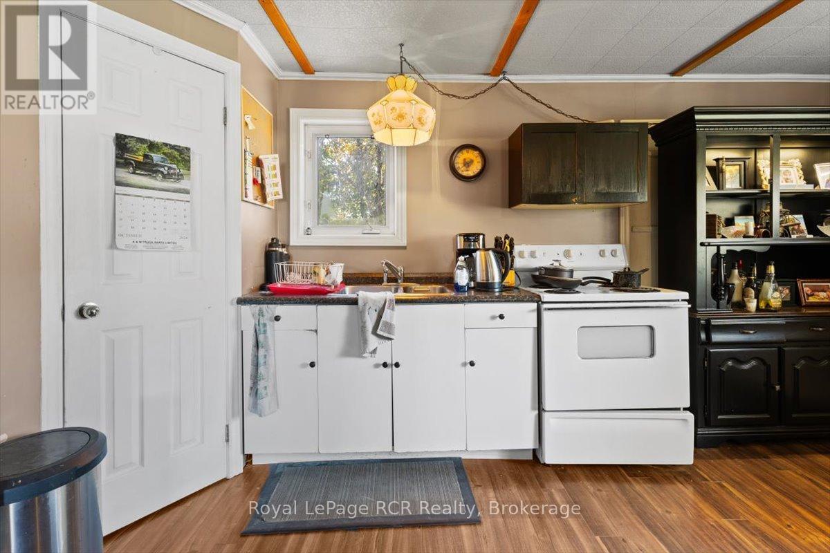 












103701 SOUTHGATE 10 ROAD

,
Southgate,




Ontario
N0G2L0

