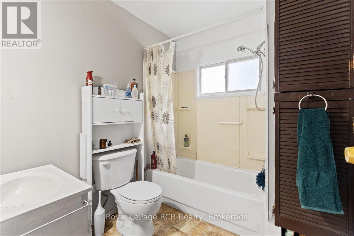 












103701 SOUTHGATE 10 ROAD

,
Southgate,




Ontario
N0G2L0

