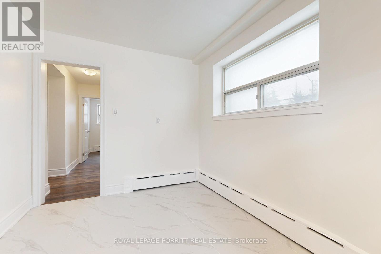 












1 - 149 ALDERBRAE AVENUE

,
Toronto,




Ontario
M8W4K2


