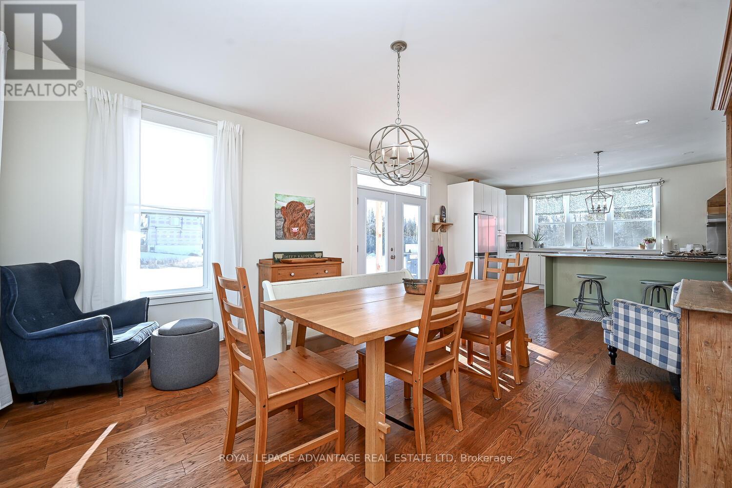 












455 CHURCHILL ROAD

,
Drummond/North Elmsley,




Ontario
K7A4S4

