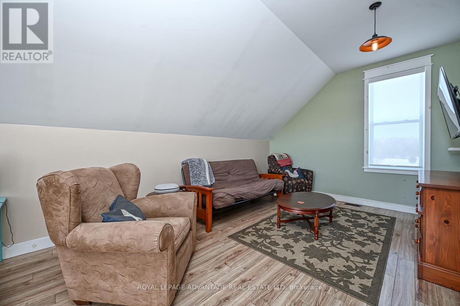 












455 CHURCHILL ROAD

,
Drummond/North Elmsley,




Ontario
K7A4S4

