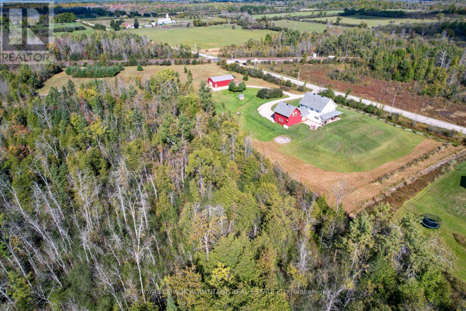 












455 CHURCHILL ROAD

,
Drummond/North Elmsley,




Ontario
K7A4S4

