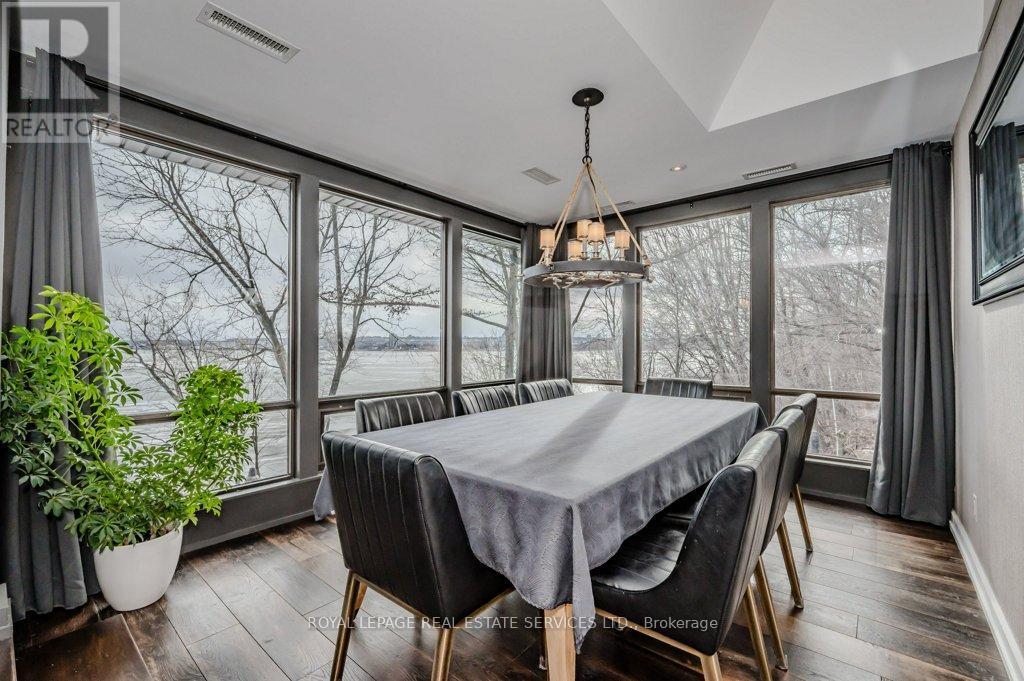 












868 DANFORTH PLACE

,
Burlington,




Ontario
L7T1S2

