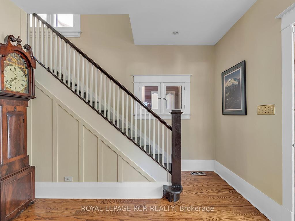 









9


Wellington

Street,
Orangeville,




ON
L9W 2L2

