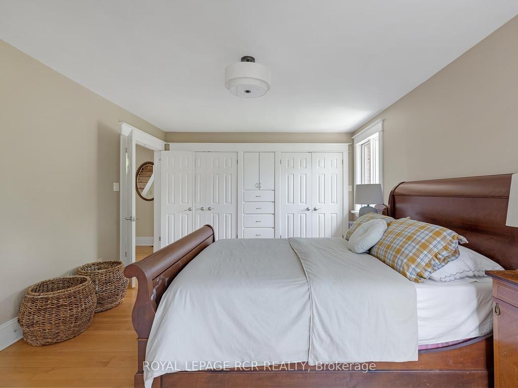 









9


Wellington

Street,
Orangeville,




ON
L9W 2L2

