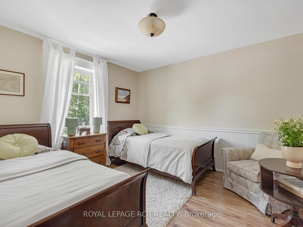 









9


Wellington

Street,
Orangeville,




ON
L9W 2L2


