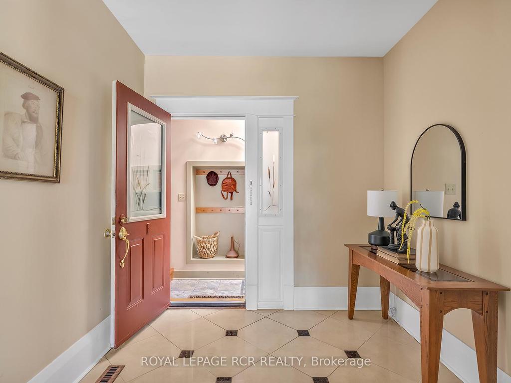 









9


Wellington

Street,
Orangeville,




ON
L9W 2L2

