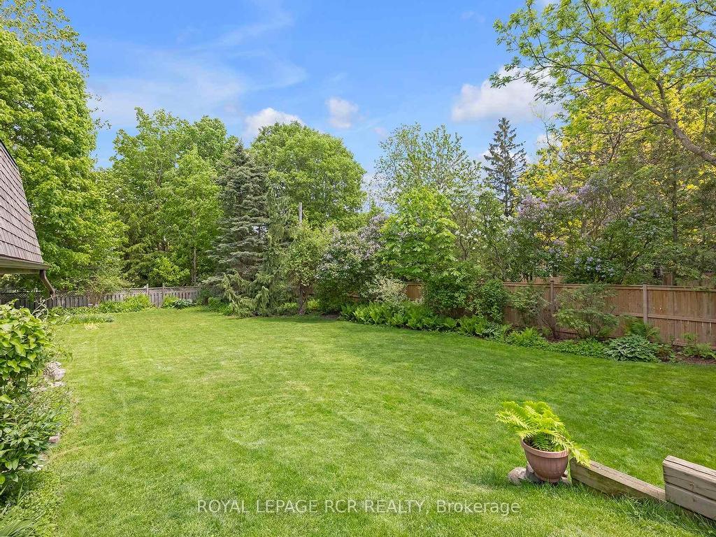 









9


Wellington

Street,
Orangeville,




ON
L9W 2L2

