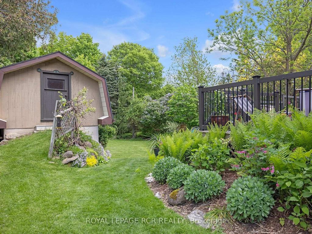 









9


Wellington

Street,
Orangeville,




ON
L9W 2L2

