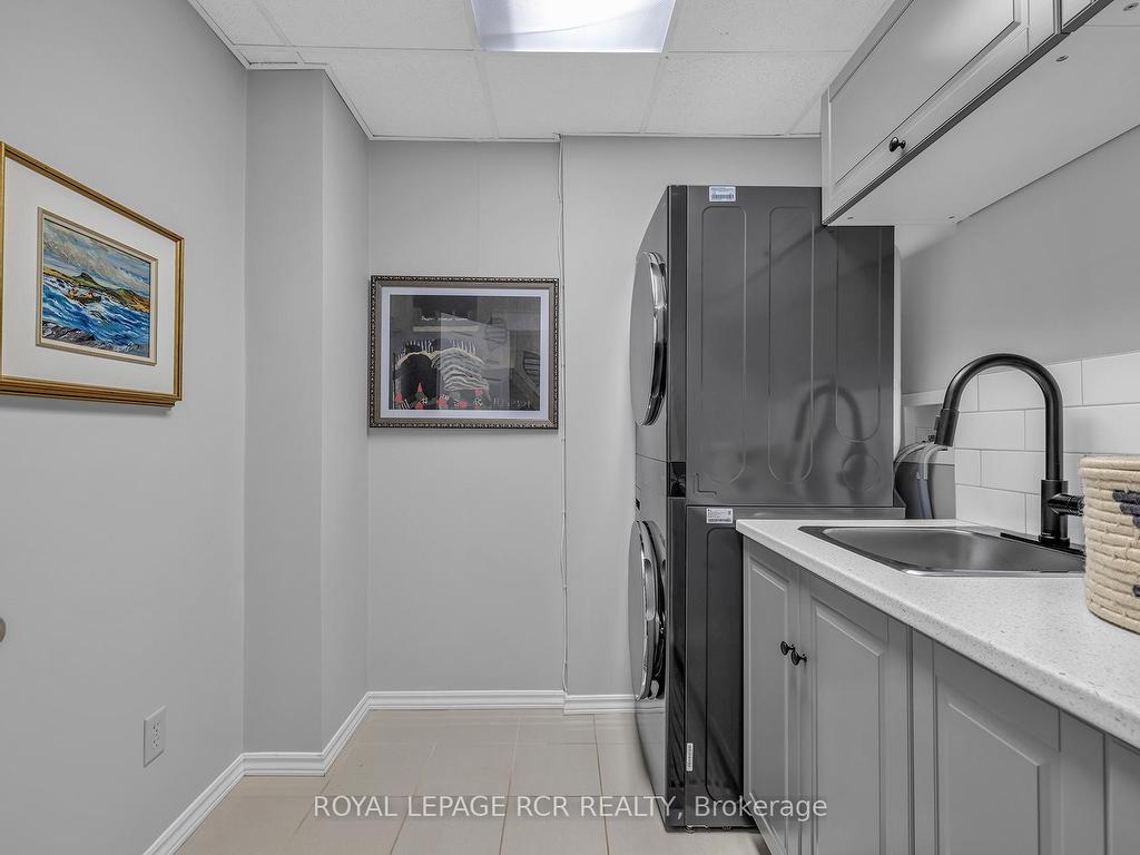 









9


Wellington

Street,
Orangeville,




ON
L9W 2L2

