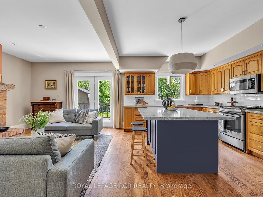 









9


Wellington

Street,
Orangeville,




ON
L9W 2L2

