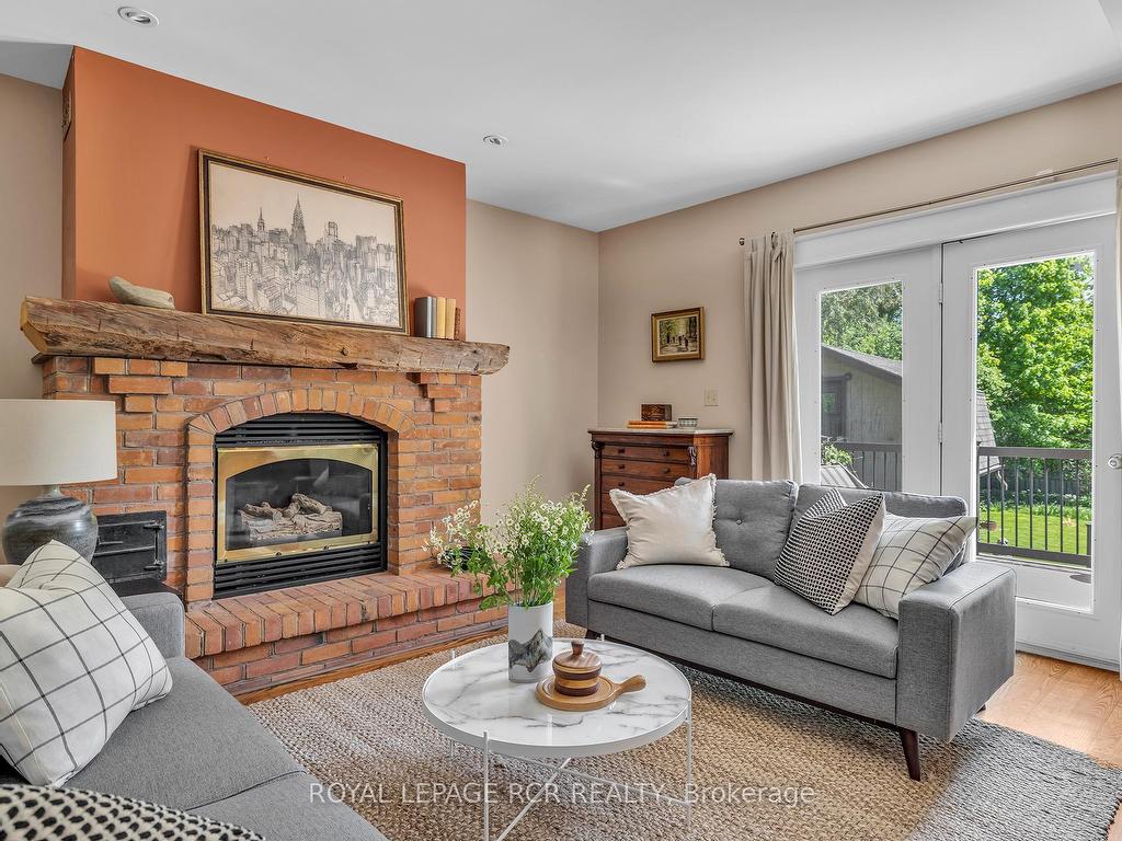 









9


Wellington

Street,
Orangeville,




ON
L9W 2L2

