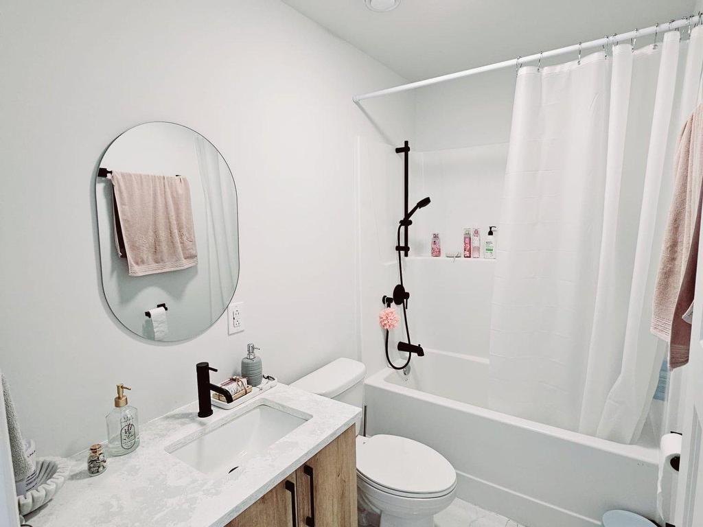 









22


Rue Mallette

,
Lachute,




QC
J8H2W3

