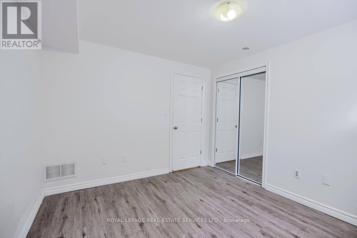 












5444 LONGFORD DRIVE

,
Mississauga,




Ontario
L5M6L4

