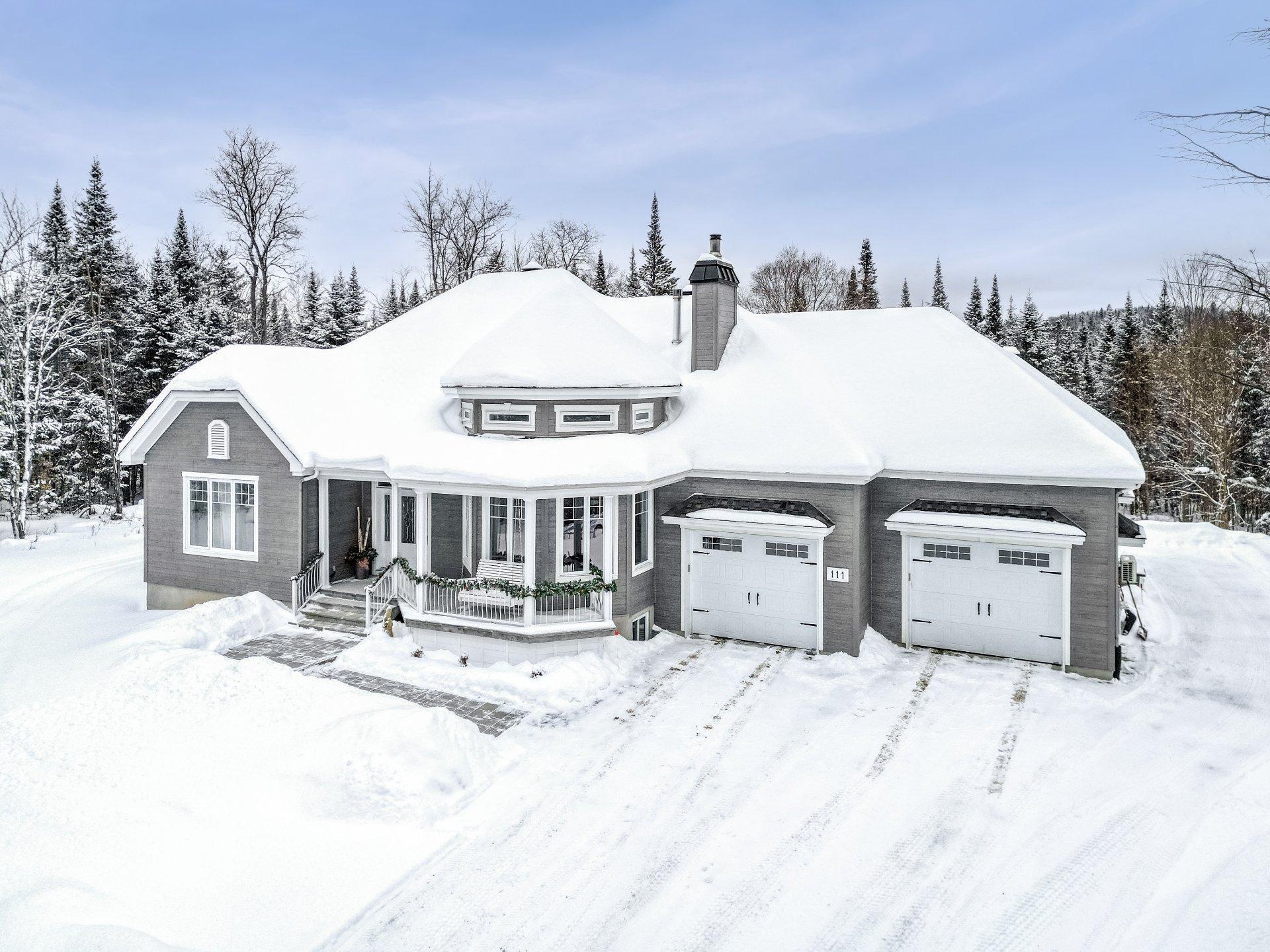









111


Rue du Joli-Bois

,
Sainte-Marguerite-du-Lac-Masson,




QC
J0T1L0

