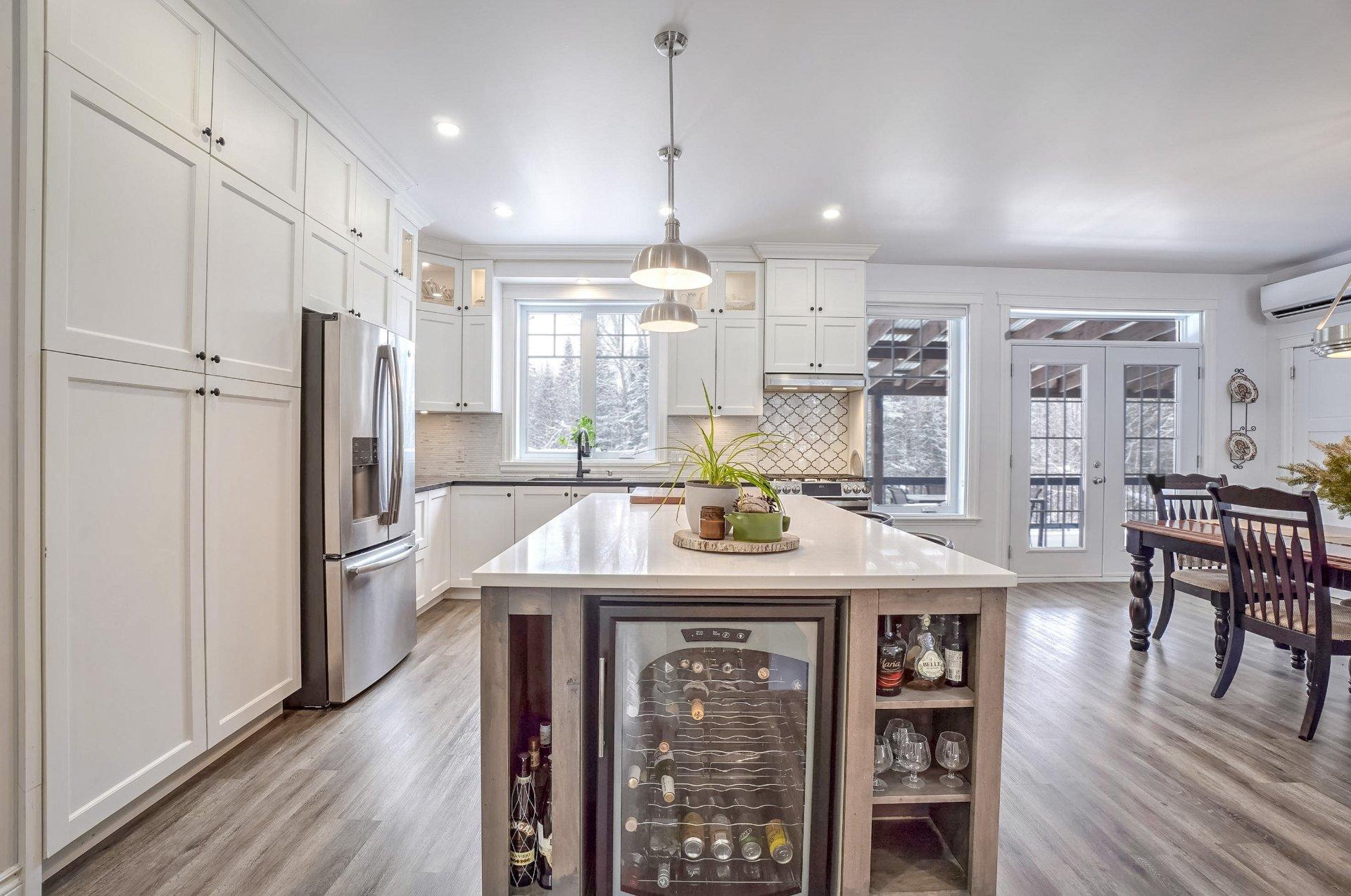 









111


Rue du Joli-Bois

,
Sainte-Marguerite-du-Lac-Masson,




QC
J0T1L0

