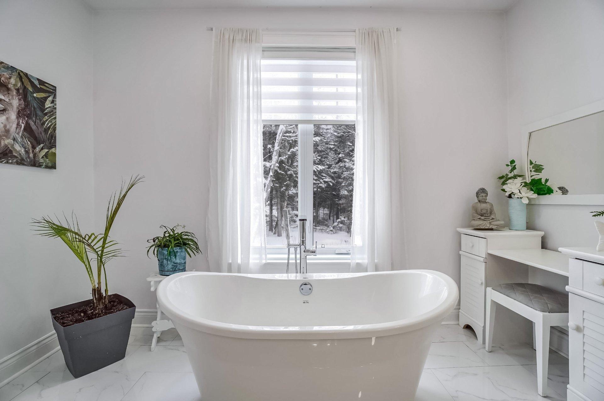 









111


Rue du Joli-Bois

,
Sainte-Marguerite-du-Lac-Masson,




QC
J0T1L0

