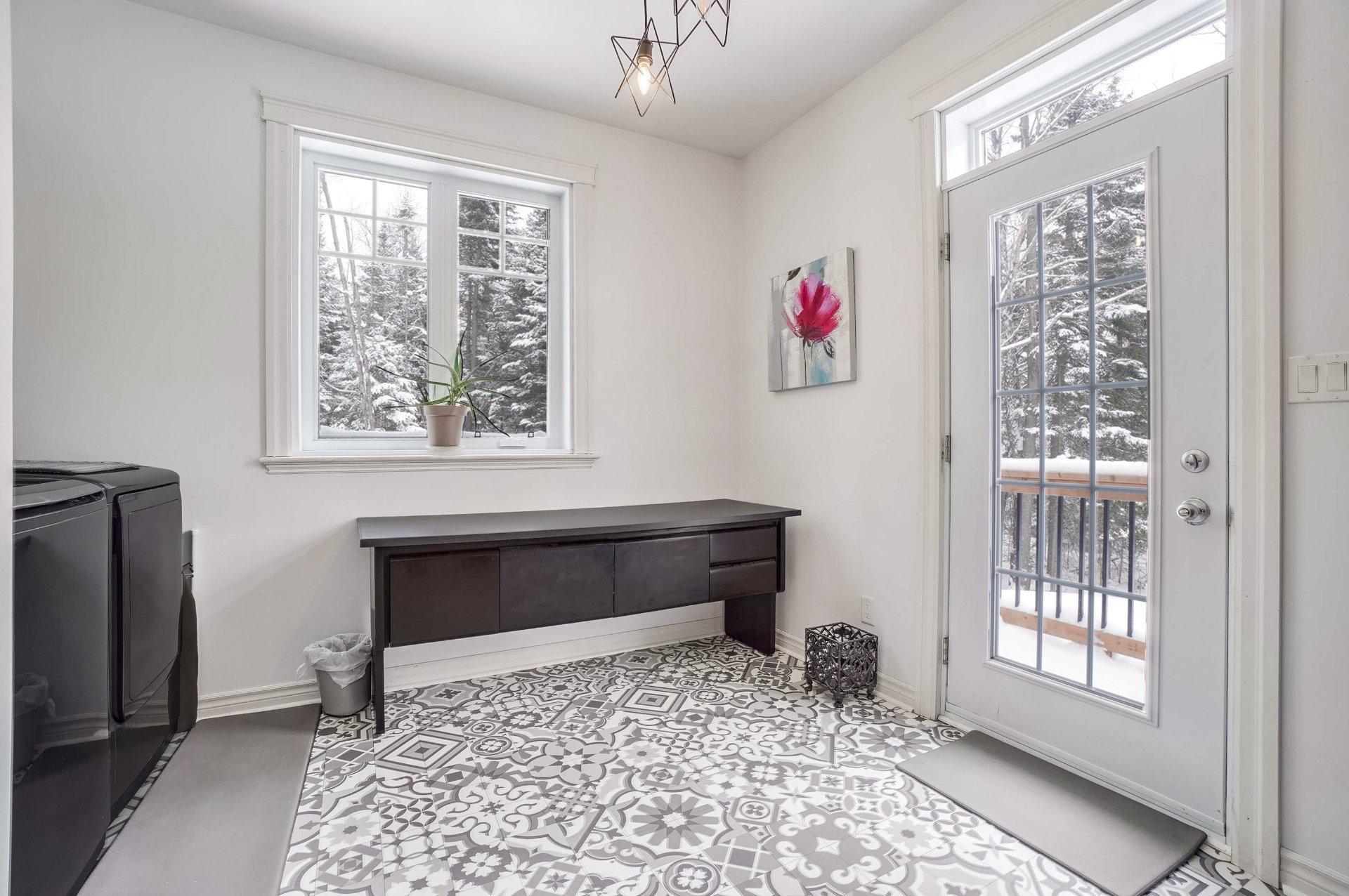 









111


Rue du Joli-Bois

,
Sainte-Marguerite-du-Lac-Masson,




QC
J0T1L0

