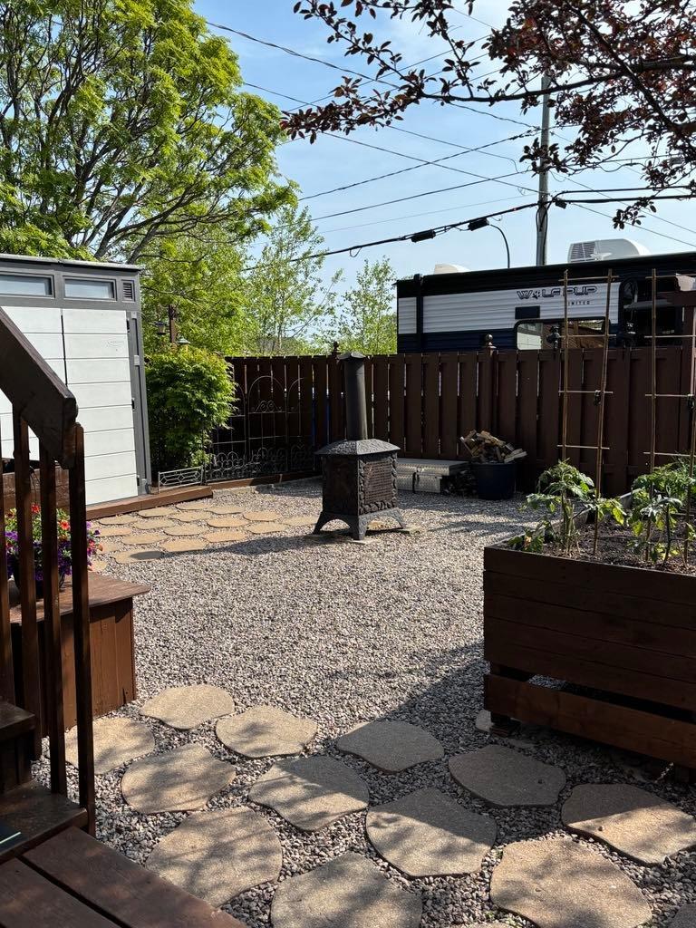









16


Rue Tortellier

,
Sept-Îles,




QC
G4R4T2

