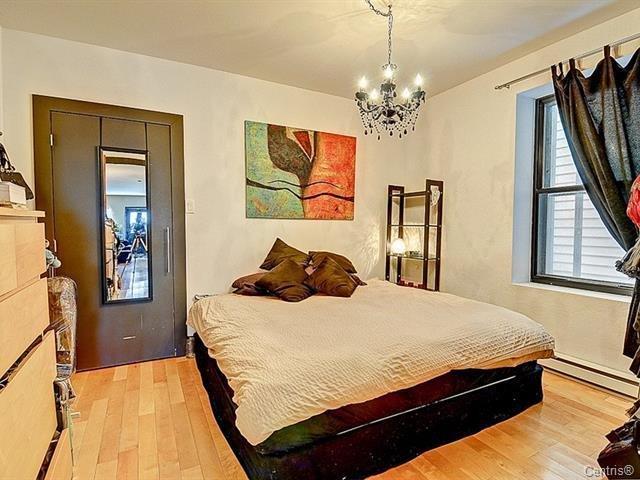 









4294


Av. Papineau

,
Montréal (Le Plateau-Mont-Royal),




QC
H2H1S9

