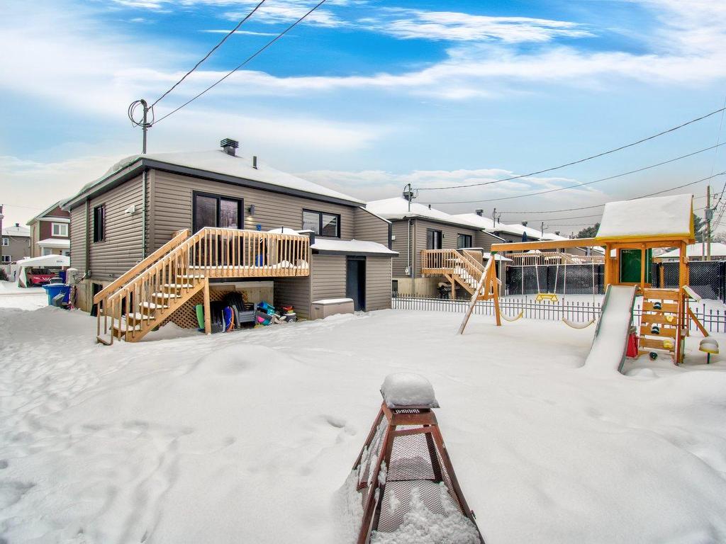 









826


Rue Papineau

,
Saint-Roch-de-Richelieu,




QC
J0L2M0


