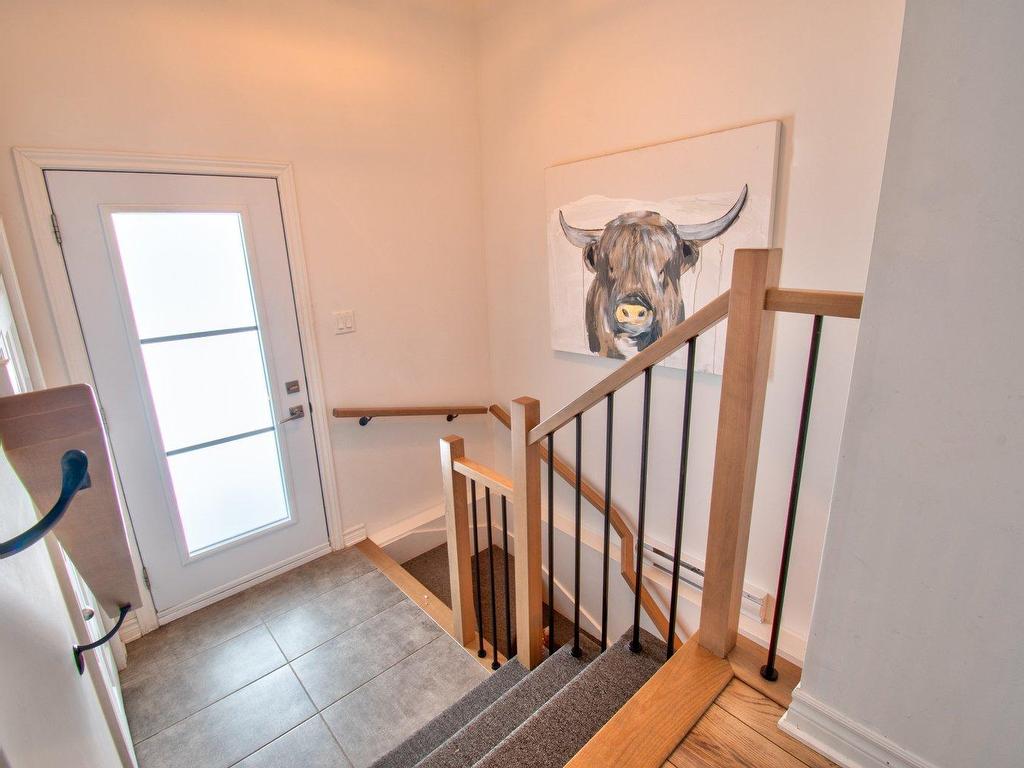 









826


Rue Papineau

,
Saint-Roch-de-Richelieu,




QC
J0L2M0

