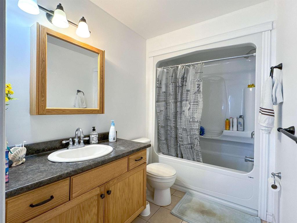 












1 2 Elena Court

,
Charlottetown,




PE
C1C 0B2

