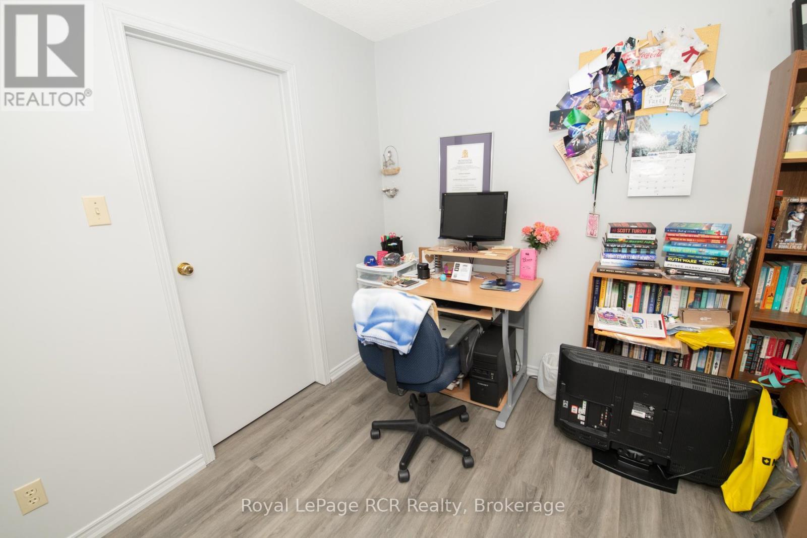 












108 - 497 BIRMINGHAM ST. EAST STREET E

,
Wellington North (Mount Forest),




Ontario
N0G2L1

