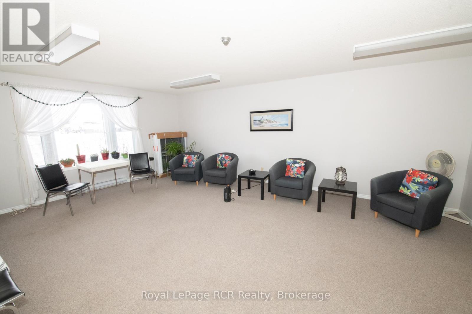 












108 - 497 BIRMINGHAM ST. EAST STREET E

,
Wellington North (Mount Forest),




Ontario
N0G2L1

