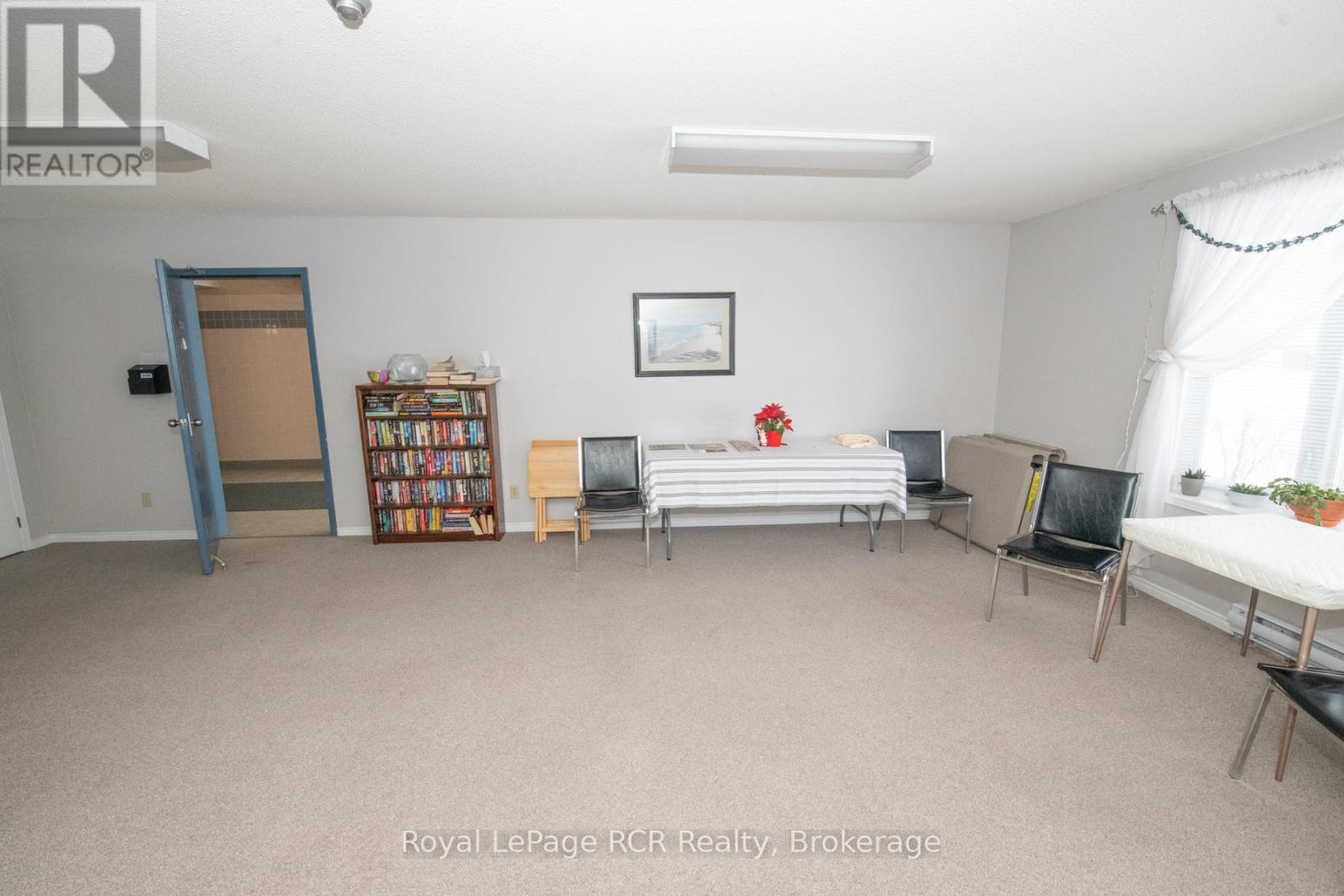 












108 - 497 BIRMINGHAM ST. EAST STREET E

,
Wellington North (Mount Forest),




Ontario
N0G2L1

