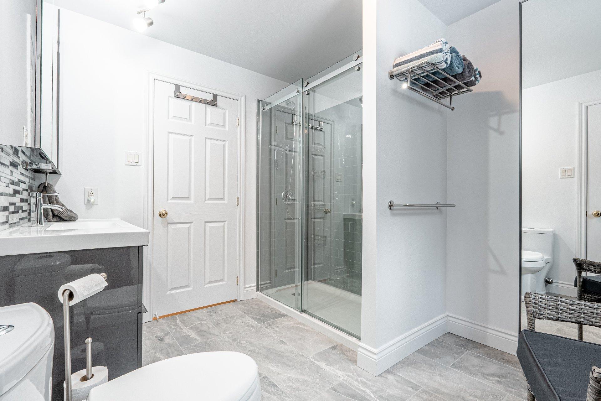 









1906


Ch. Gendron

,
Stanstead - Canton,




QC
J1X3W4

