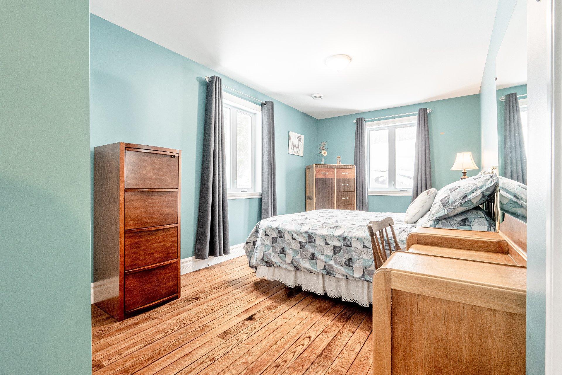 









1906


Ch. Gendron

,
Stanstead - Canton,




QC
J1X3W4

