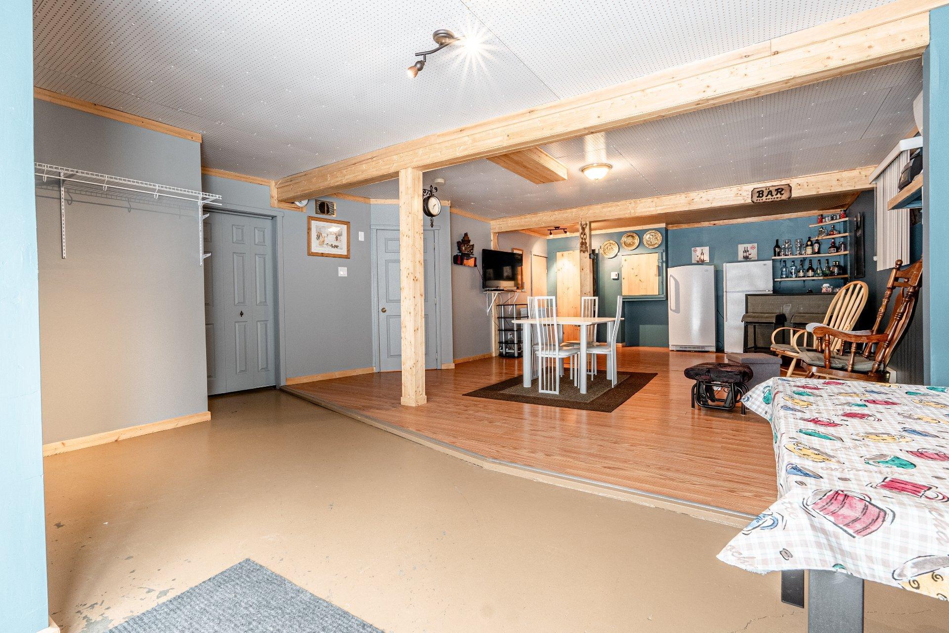 









1906


Ch. Gendron

,
Stanstead - Canton,




QC
J1X3W4

