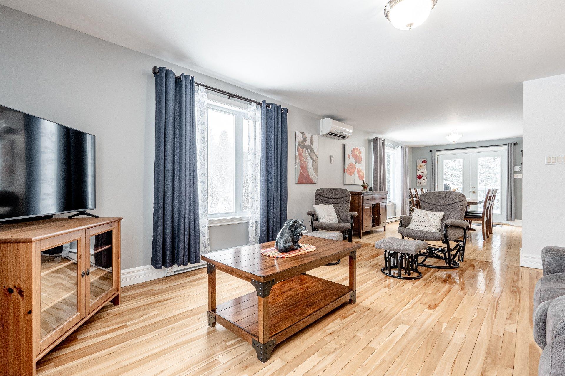 









1906


Ch. Gendron

,
Stanstead - Canton,




QC
J1X3W4

