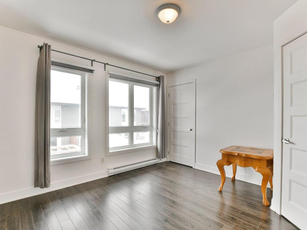 









922


Rg de l'Achigan N.

,
L'Épiphanie,




QC
J5X3L4

