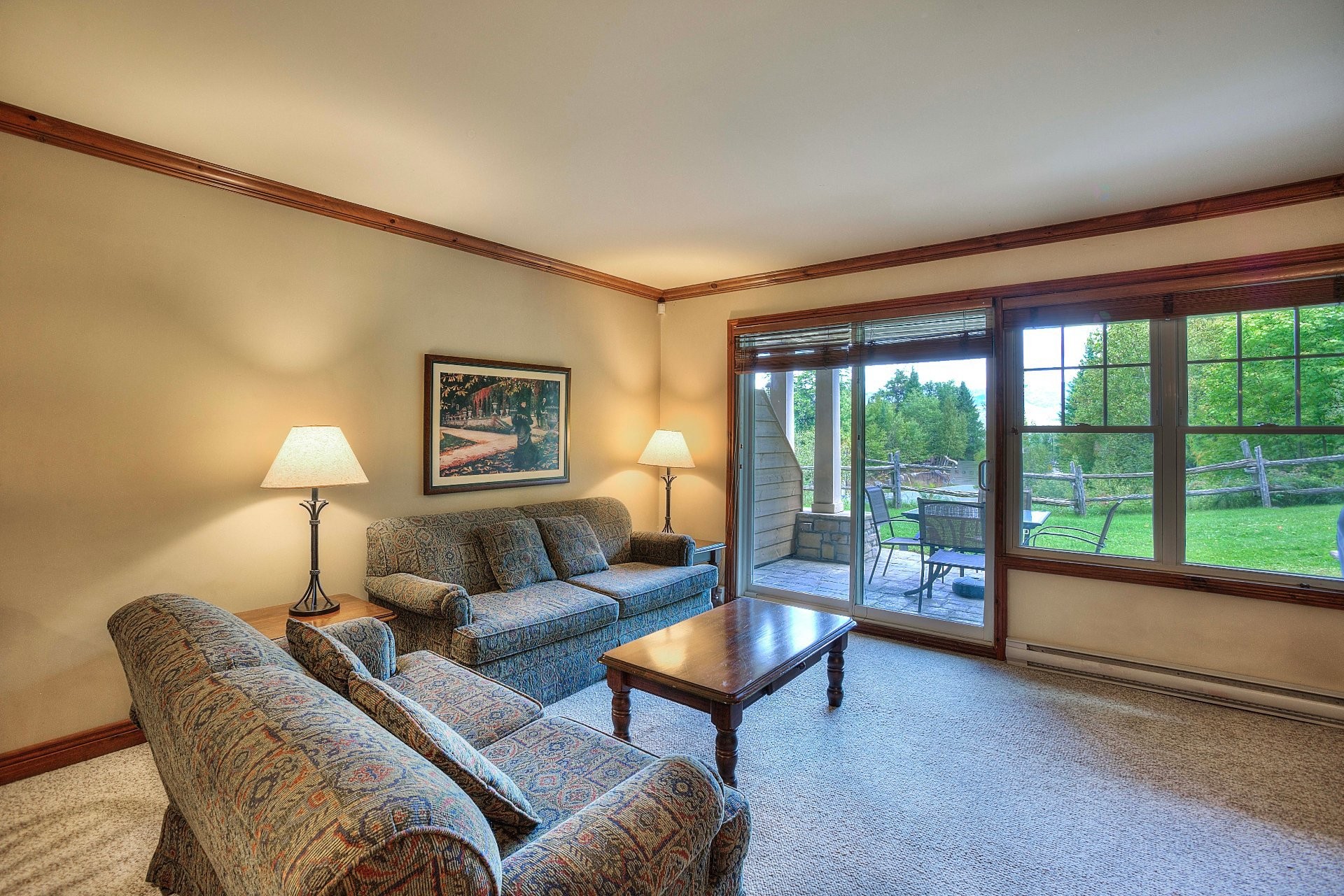 









185


Rue du Mont-Plaisant

, 6,
Mont-Tremblant,




QC
J8E1L2

