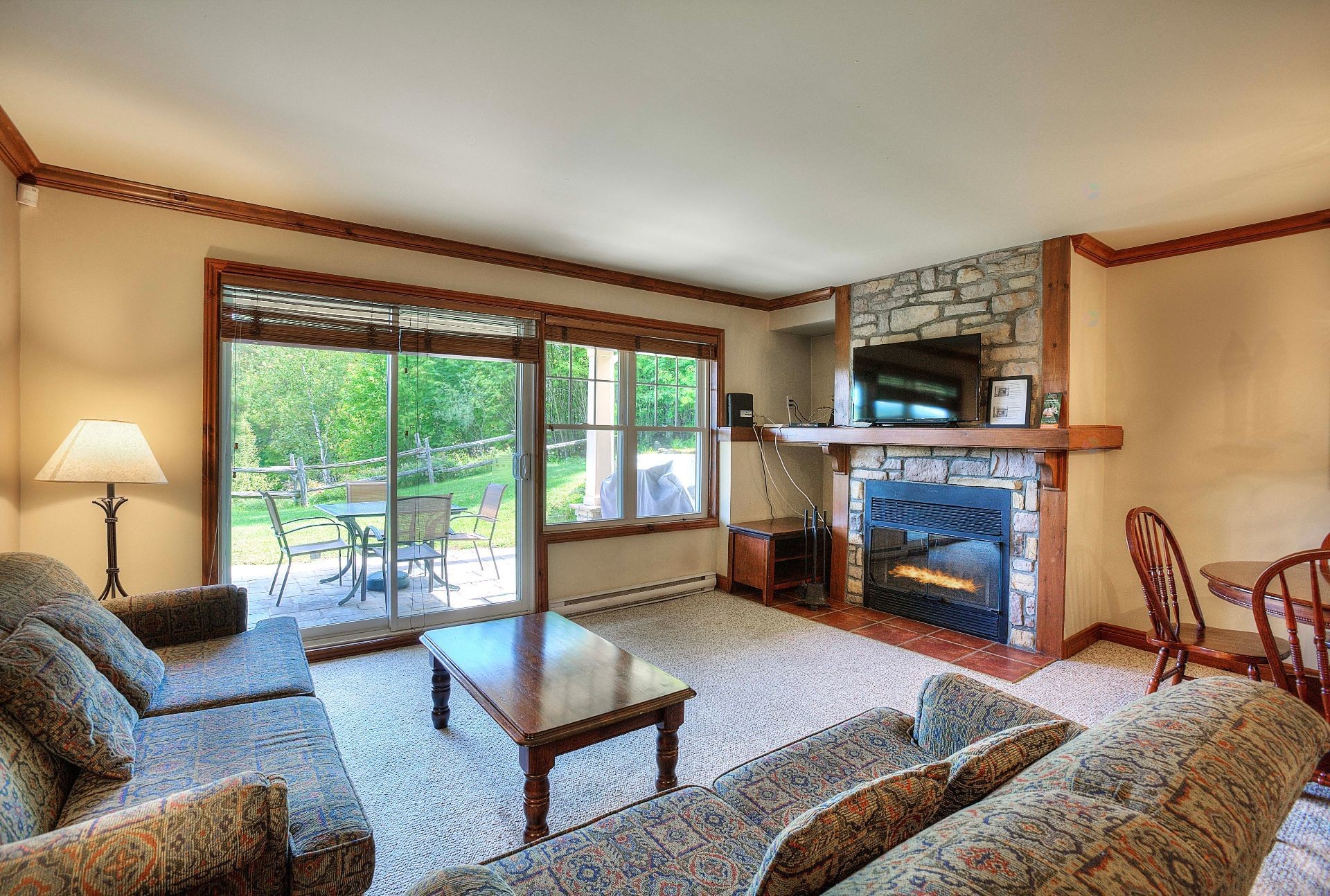 









185


Rue du Mont-Plaisant

, 6,
Mont-Tremblant,




QC
J8E1L2

