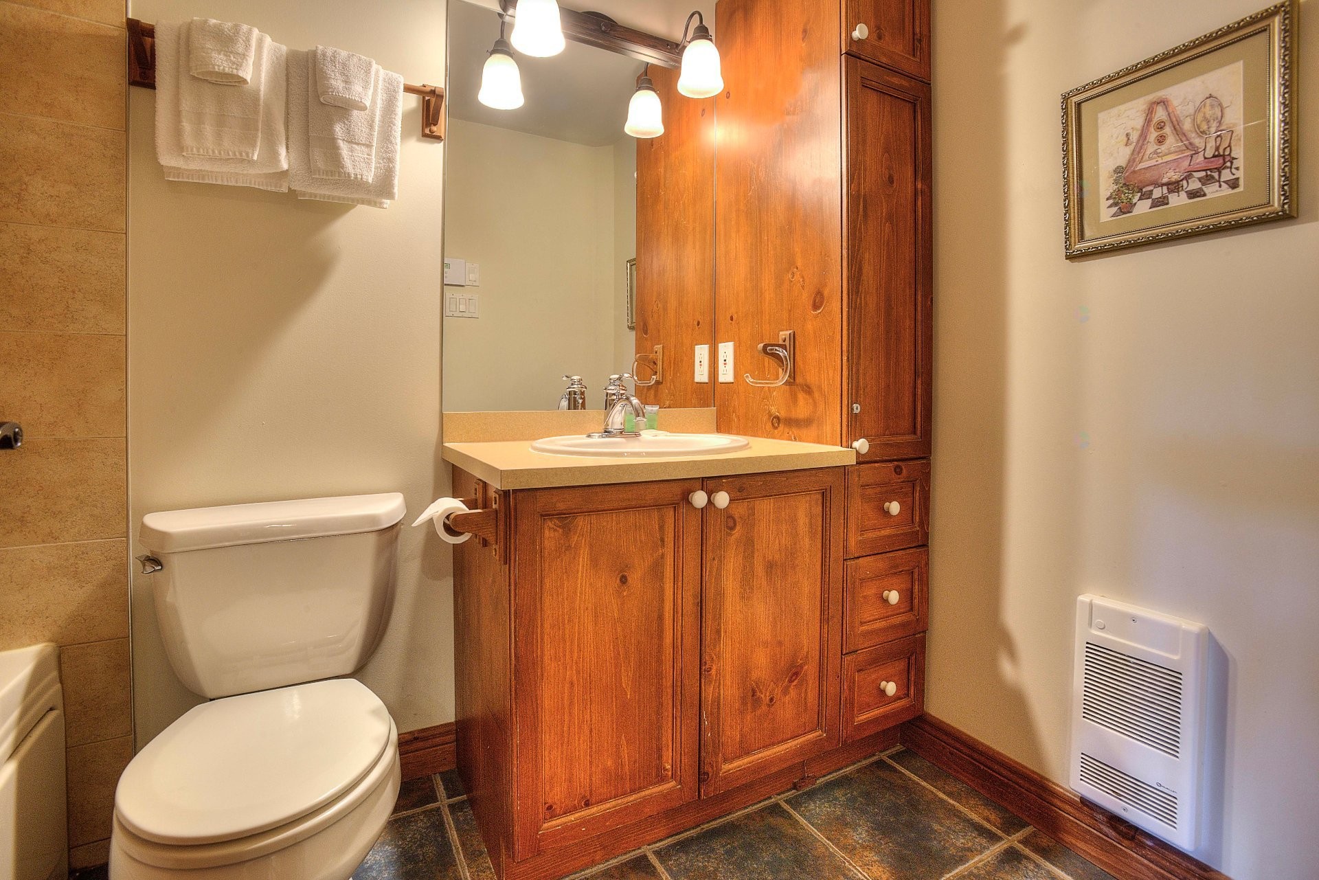 









185


Rue du Mont-Plaisant

, 6,
Mont-Tremblant,




QC
J8E1L2

