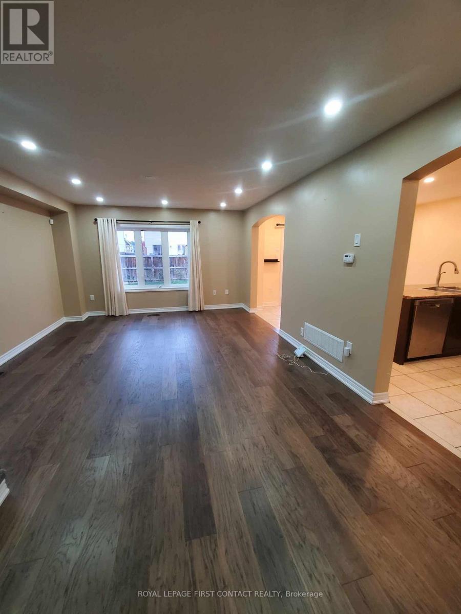 












241 GREENWOOD DRIVE

,
Essa,




Ontario
L0M1B4

