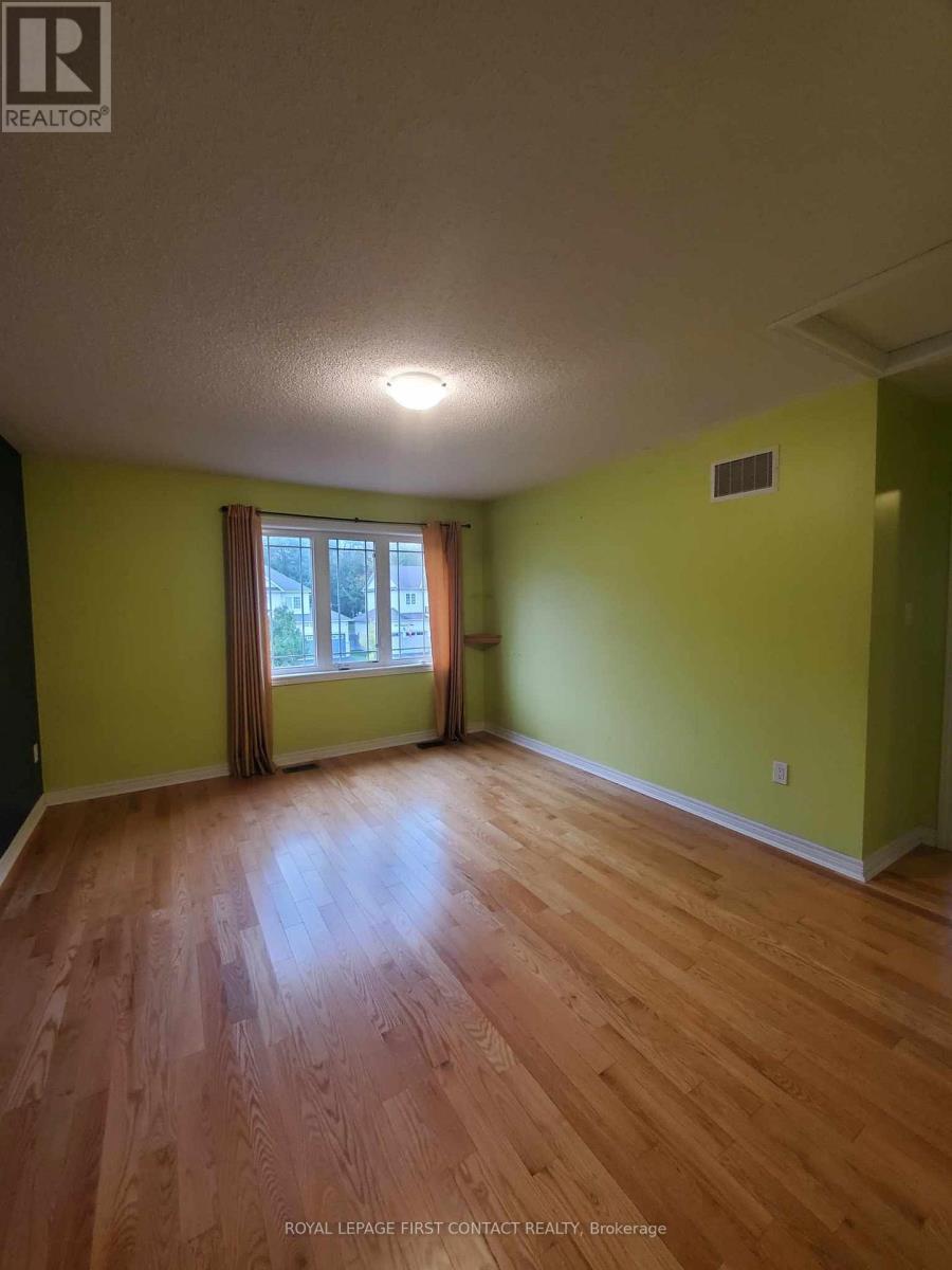












241 GREENWOOD DRIVE

,
Essa,




Ontario
L0M1B4

