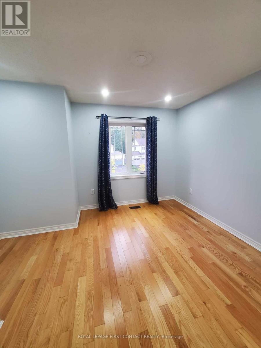 












241 GREENWOOD DRIVE

,
Essa,




Ontario
L0M1B4


