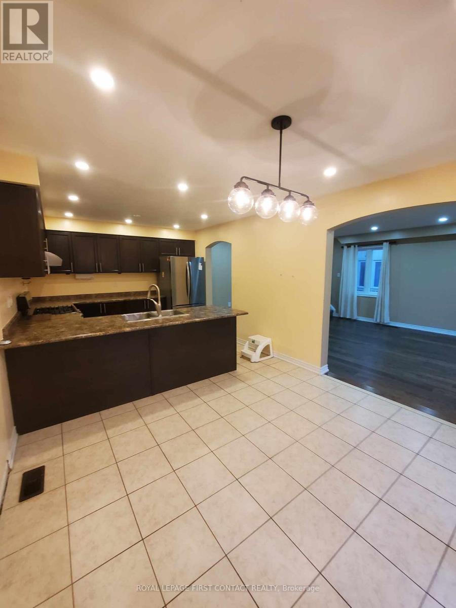 












241 GREENWOOD DRIVE

,
Essa,




Ontario
L0M1B4

